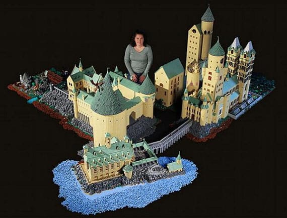 Hogwarts Recreated In LEGO