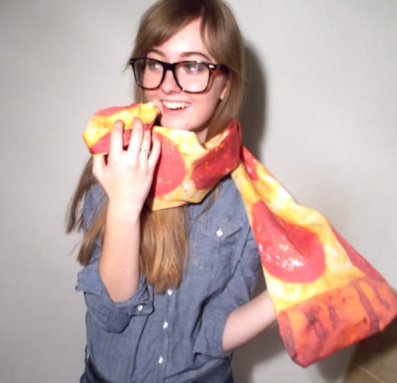 pizza-scarf-3