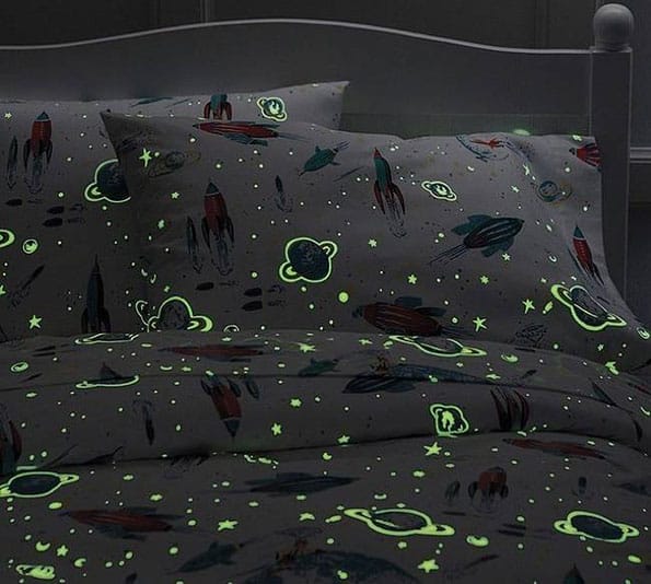 Glow-In-The-Dark Space Sheets 