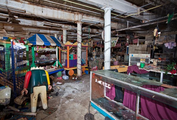 abandoned-toy-factories-4