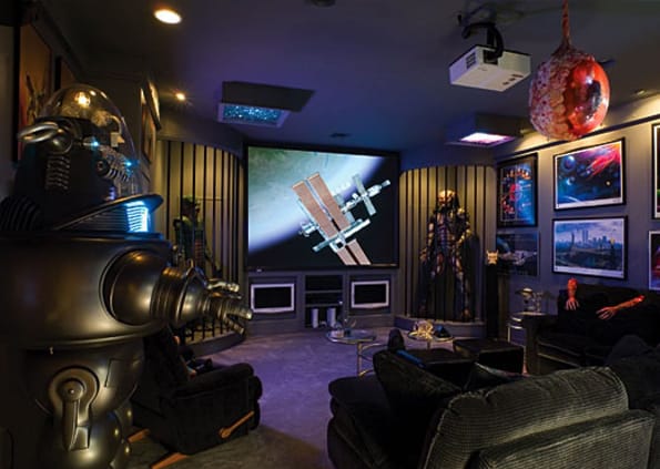 Geeky-Home-Theaters-2