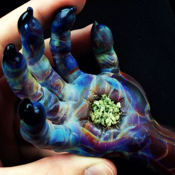 Zombie Hand Pipe