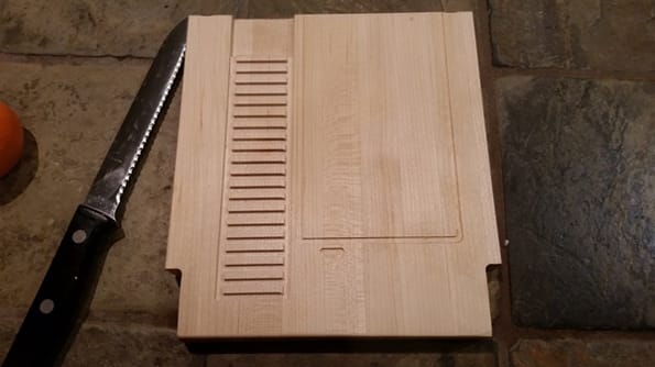 nes-cartridge-cutting-board-2