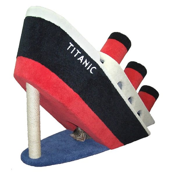 titanic-cat-condo-2
