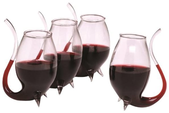 wine-glass-with-straw-2