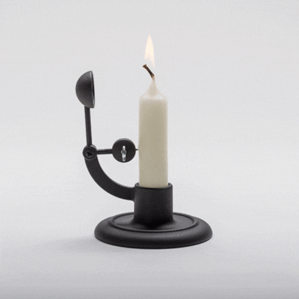 self-extinguishing-candlestick-1