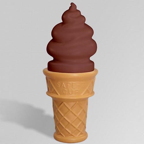 giant-ice-cream-cone-lamp-2