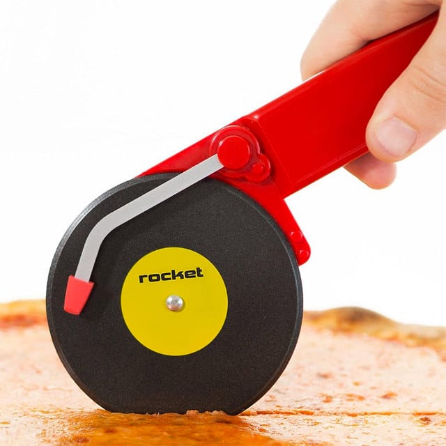 Wicky-wicky! Check Out This Turntable Pizza Cutter