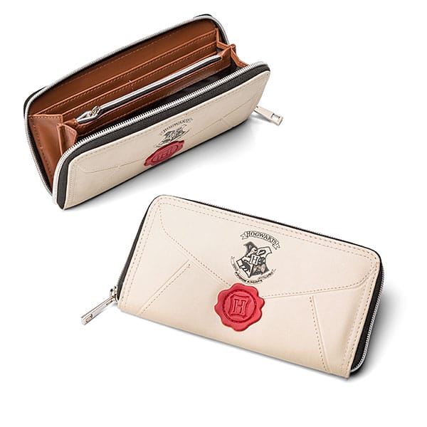 This Hogwarts Acceptance Letter Wallet Is So Perfect