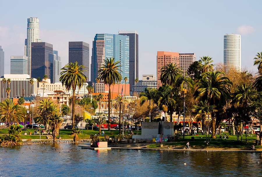 6 Tips for Professionals Thinking of Moving to Los Angeles