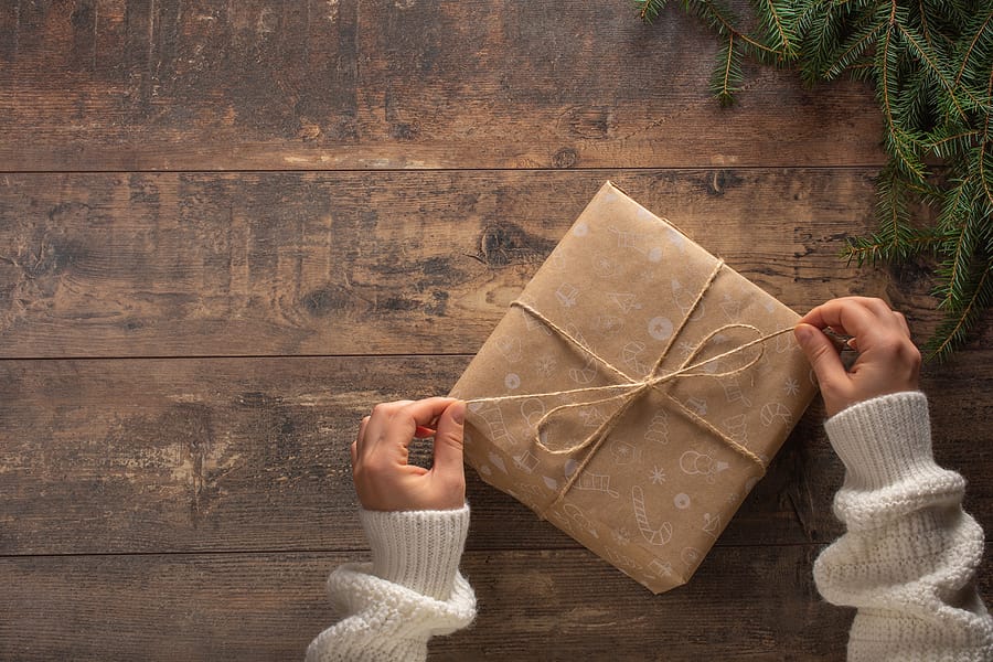 Should You Get Your Boss a Gift for the Holidays?