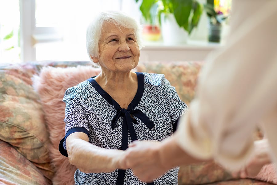 6 Effective Tips That Will Help You Take Care of Seniors At Home