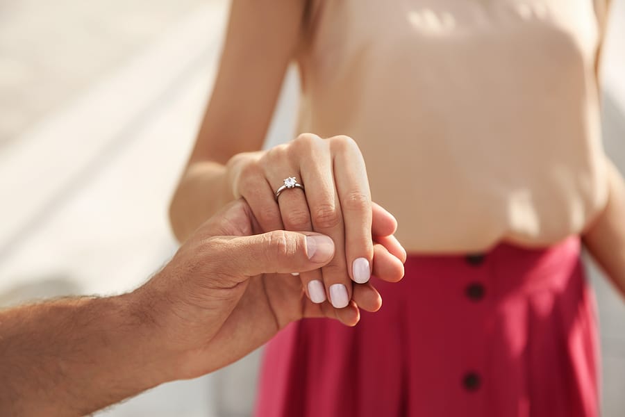 Tips on Choosing the Right Engagement Ring