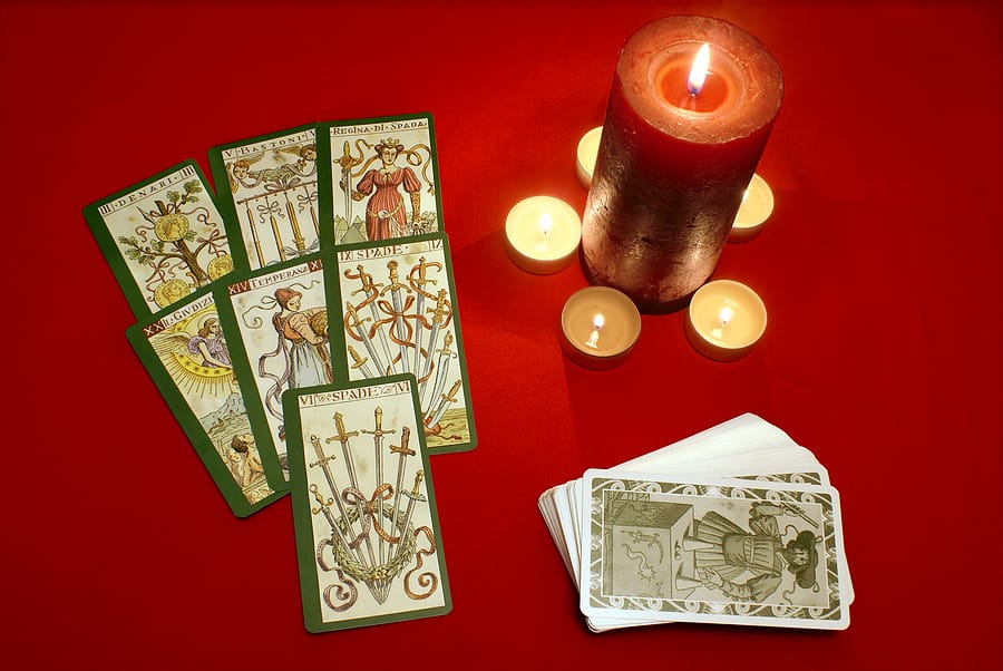 Psychics and Tarot Reading: What You Need to Know