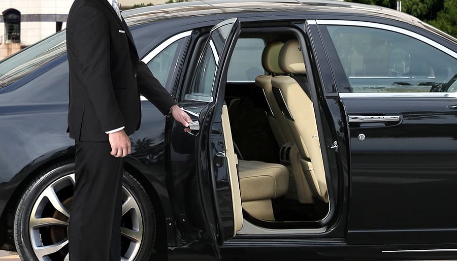 Be Treated Like a CEO With The 5 Best Chauffeur-Driven Cars