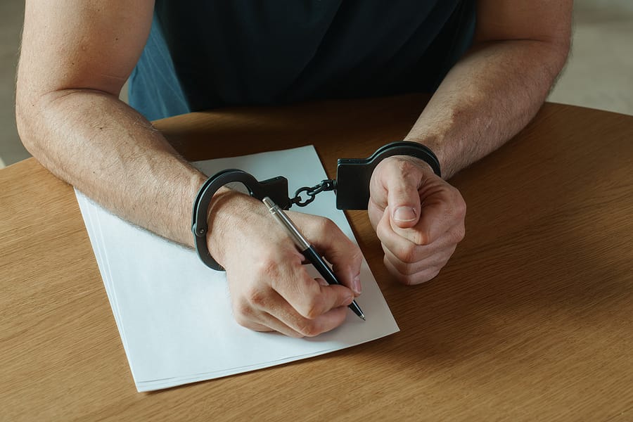 Get Bailed Out of Jail – A Guide for Defendants