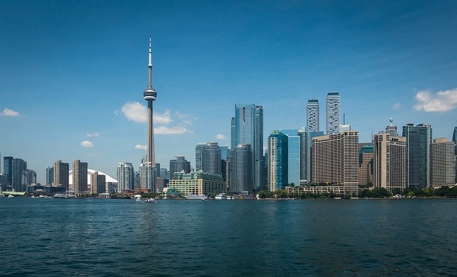 Why You Should Book a Family Staycation in Toronto